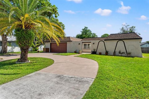 Casa en venta en Port Richey, Florida, 3 dormitorios, 159.05 m2 № 1904021 - foto 2