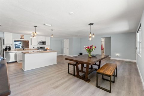 Casa en venta en Port Richey, Florida, 3 dormitorios, 159.05 m2 № 1904021 - foto 14