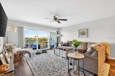 Touwnhouse à louer à Seminole, Floride: 3 chambres, 207.92 m2 № 2219364 - photo 5