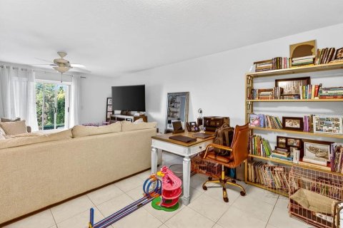 Touwnhouse à louer à Seminole, Floride: 3 chambres, 207.92 m2 № 2219364 - photo 16