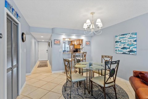 Condominio en venta en Cocoa Beach, Florida, 2 dormitorios, 102.29 m2 № 1684509 - foto 9