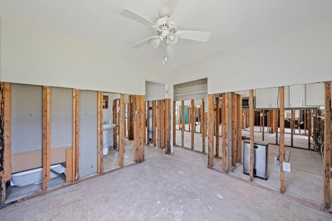 Купить коммерческую недвижимость в Мадейра - Бич, Флорида 4 спальни, 152.73м2, № 1886917 - фото 23