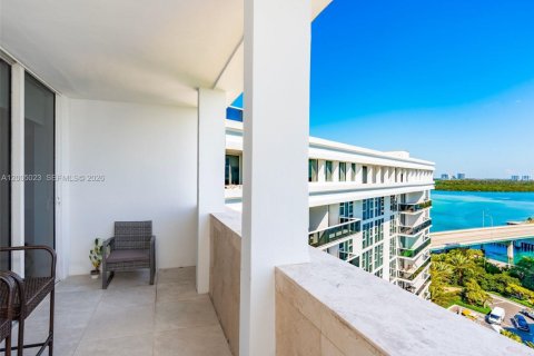 Copropriété à vendre à Bal Harbour, Floride: 44.87 m2 № 2091053 - photo 4