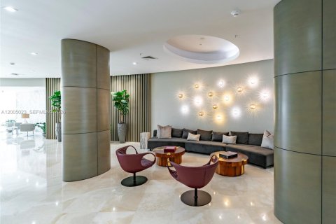 Copropriété à vendre à Bal Harbour, Floride: 44.87 m2 № 2091053 - photo 22