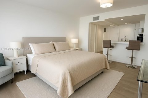 Copropriété à vendre à Bal Harbour, Floride: 44.87 m2 № 2091053 - photo 18