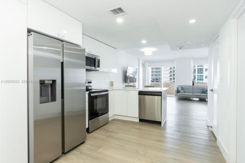Copropriété à vendre à Bal Harbour, Floride: 44.87 m2 № 2091053 - photo 7