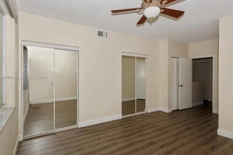 Купить таунхаус в Уэстон, Флорида 2 спальни, 103.12м2, № 1976396 - фото 6