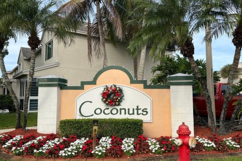 Купить таунхаус в Уэстон, Флорида 2 спальни, 103.12м2, № 1976396 - фото 1