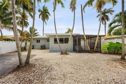 House in Hollywood, Florida 3 bedrooms, 171.31 sq.m. № 2062745 - photo 18