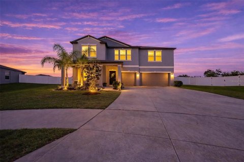 House in Bartow, Florida 5 bedrooms, 302.4 sq.m. № 2094902