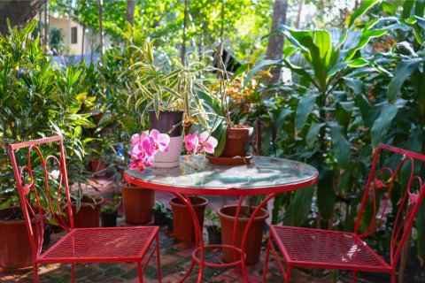 House in Miami, Florida 5 bedrooms, 250.84 sq.m. № 1862830 - photo 30