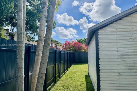 Купить виллу или дом в Майами, Флорида 3 спальни, 114.36м2, № 1997192 - фото 19