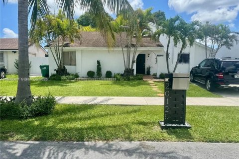 Купить виллу или дом в Майами, Флорида 3 спальни, 114.36м2, № 1997192 - фото 21