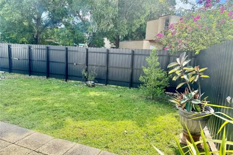 Купить виллу или дом в Майами, Флорида 3 спальни, 114.36м2, № 1997192 - фото 20