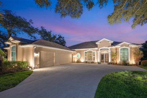 House in Englewood, Florida 4 bedrooms, 272.67 sq.m. № 2157630 - photo 6