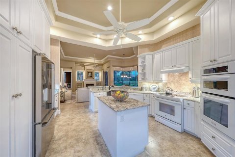House in Englewood, Florida 4 bedrooms, 272.67 sq.m. № 2157630 - photo 27