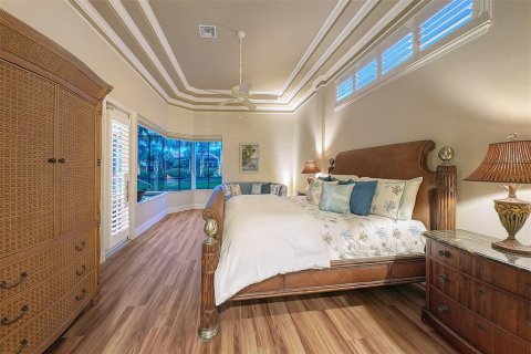 House in Englewood, Florida 4 bedrooms, 272.67 sq.m. № 2157630 - photo 30