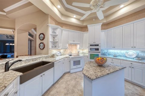 House in Englewood, Florida 4 bedrooms, 272.67 sq.m. № 2157630 - photo 25