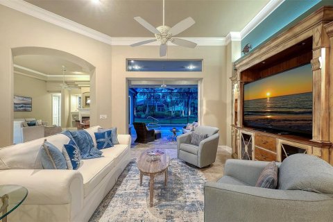 House in Englewood, Florida 4 bedrooms, 272.67 sq.m. № 2157630 - photo 11