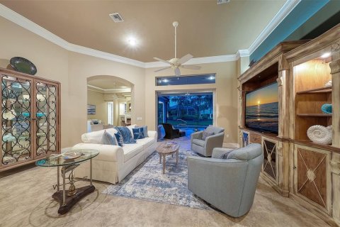 House in Englewood, Florida 4 bedrooms, 272.67 sq.m. № 2157630 - photo 8