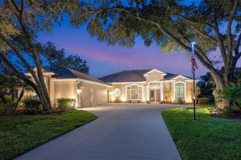 House in Englewood, Florida 4 bedrooms, 272.67 sq.m. № 2157630