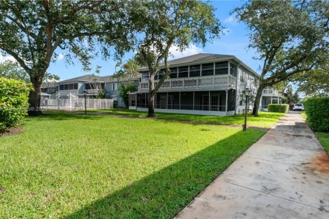 Снять в аренду кондоминиум в Дейви, Флорида 2 спальни, 105.91м2, № 1944861 - фото 29