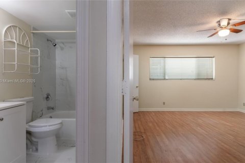 Снять в аренду кондоминиум в Дейви, Флорида 2 спальни, 105.91м2, № 1944861 - фото 22