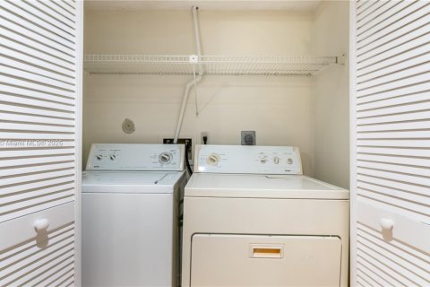 Снять в аренду кондоминиум в Дейви, Флорида 2 спальни, 105.91м2, № 1944861 - фото 23