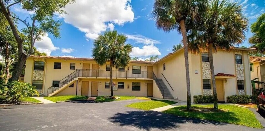 Condo in Coral Springs, Florida, 2 bedrooms  № 2292375