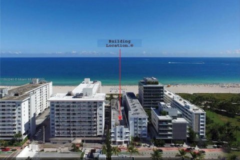 Condo in Miami Beach, Florida  № 1875654 - photo 9