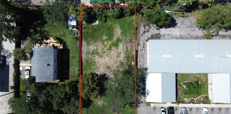 Land in Tampa, Florida № 1443803