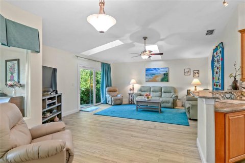 Casa en venta en New Smyrna Beach, Florida, 3 dormitorios, 193.98 m2 № 1876253 - foto 12