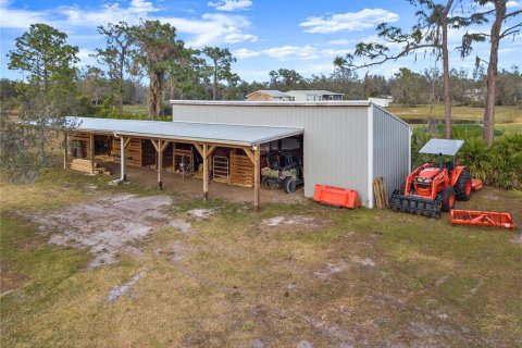 House in Myakka City, Florida 3 bedrooms, 130.43 sq.m. № 2218369 - photo 20