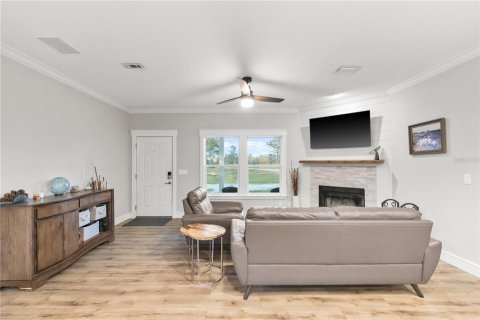 House in Myakka City, Florida 3 bedrooms, 130.43 sq.m. № 2218369 - photo 14