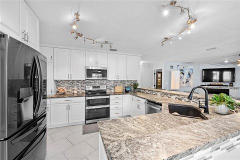 Купить виллу или дом в Окала, Флорида 9 комнат, 292.83м2, № 2112426 - фото 13