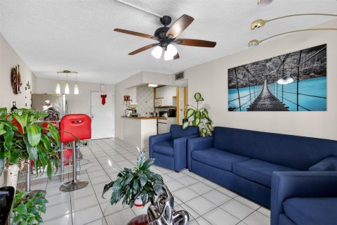 Condominio en venta en Miami, Florida, 2 dormitorios, 84.91 m2 № 2031999 - foto 9