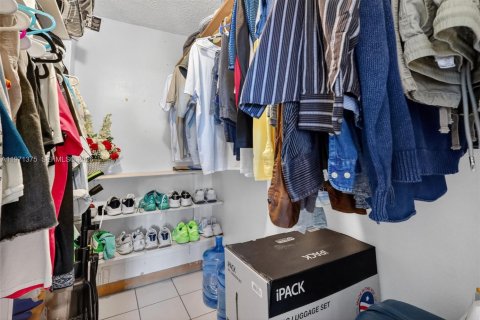 Condominio en venta en Miami, Florida, 2 dormitorios, 84.91 m2 № 2031999 - foto 26