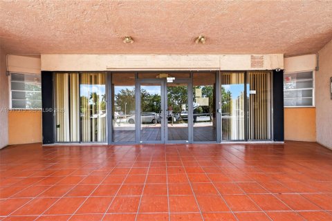 Condominio en venta en Miami, Florida, 2 dormitorios, 84.91 m2 № 2031999 - foto 3