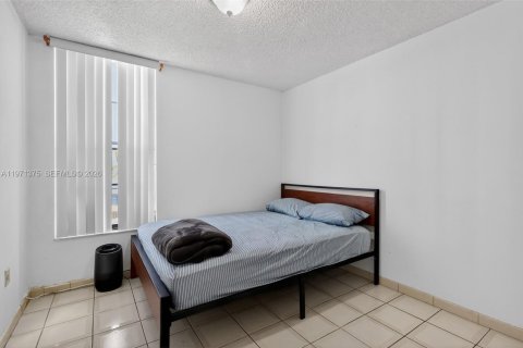 Condominio en venta en Miami, Florida, 2 dormitorios, 84.91 m2 № 2031999 - foto 16