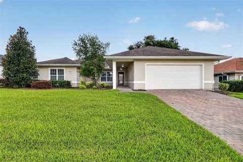House in Summerfield, Florida 4 bedrooms, 244.15 sq.m. № 2369434