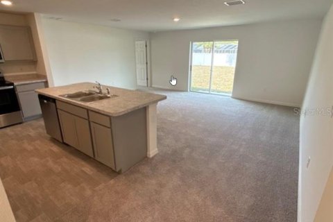 House in Palm Coast, Florida 4 bedrooms, 167.78 sq.m. № 1636208 - photo 2