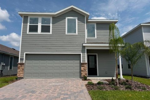 House in Clermont, Florida 4 bedrooms, 193.33 sq.m. № 2318520