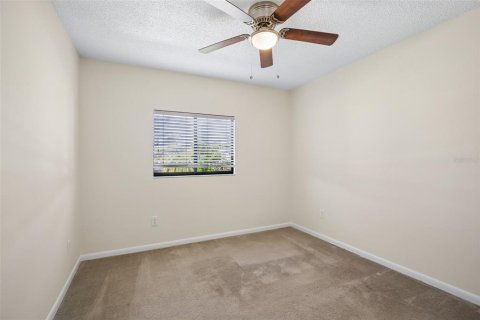 Casa en venta en Tampa, Florida, 4 dormitorios, 179.49 m2 № 2420561 - foto 23