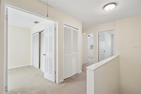 Casa en venta en Tampa, Florida, 4 dormitorios, 179.49 m2 № 2420561 - foto 22