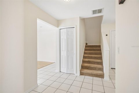 Casa en venta en Tampa, Florida, 4 dormitorios, 179.49 m2 № 2420561 - foto 16