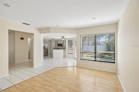 Casa en venta en Tampa, Florida, 4 dormitorios, 179.49 m2 № 2420561 - foto 10