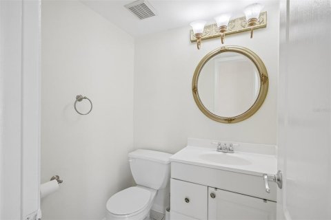Casa en venta en Tampa, Florida, 4 dormitorios, 179.49 m2 № 2420561 - foto 15