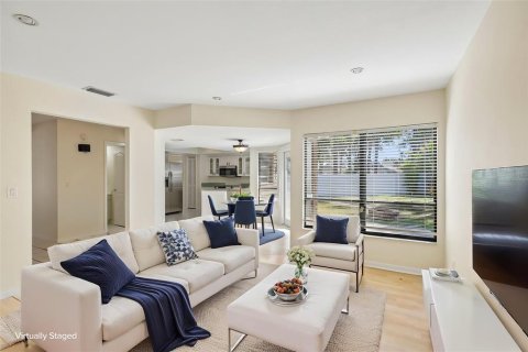 Casa en venta en Tampa, Florida, 4 dormitorios, 179.49 m2 № 2420561 - foto 9