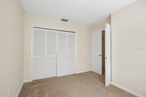 Casa en venta en Tampa, Florida, 4 dormitorios, 179.49 m2 № 2420561 - foto 30
