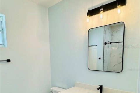 Casa en venta en Port Charlotte, Florida, 4 dormitorios, 155.52 m2 № 1915536 - foto 7